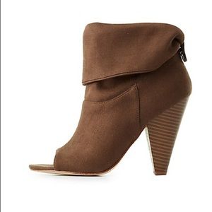 Brown cuffed heels sz 6